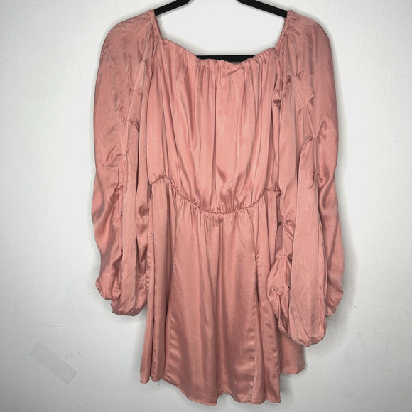 Revolve Lovers + Friends Pink Windblown Off Shoulder Balloon Sleeve Mini Med - Picture 2 of 15